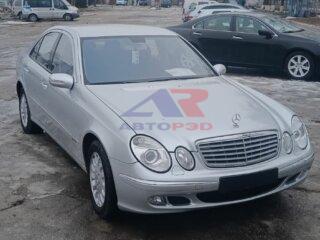 Mercedes-Benz  '2005