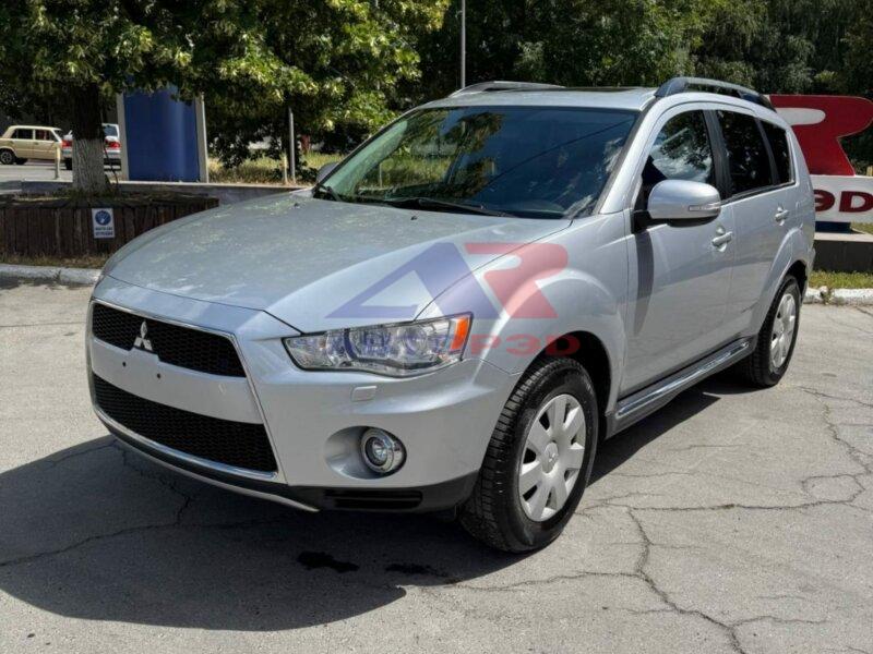 Mitsubishi Outlander  '2011